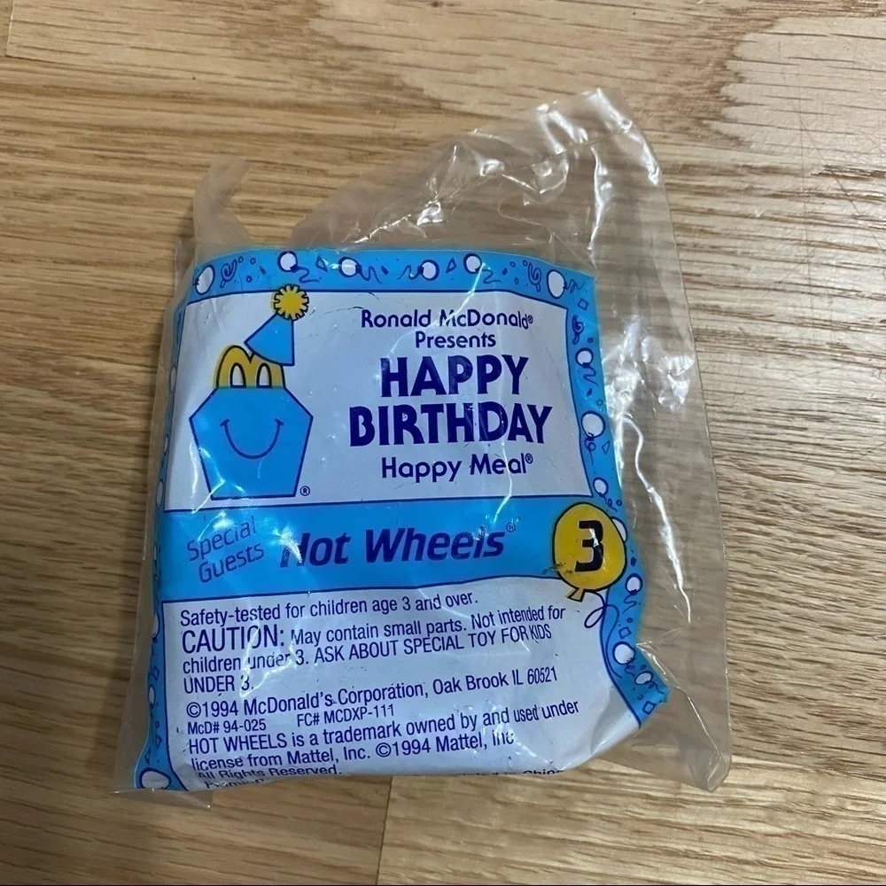 Hot Wheels Vintage McDonald’s Happy Meal Toy NWT Car Track